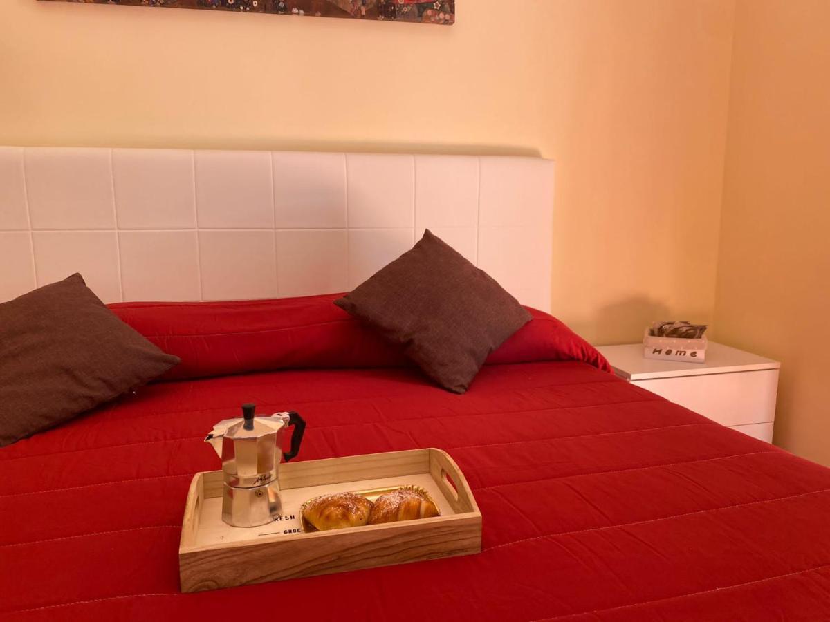 Home In Love: Vicoletto Dei Presepi Неаполь Экстерьер фото