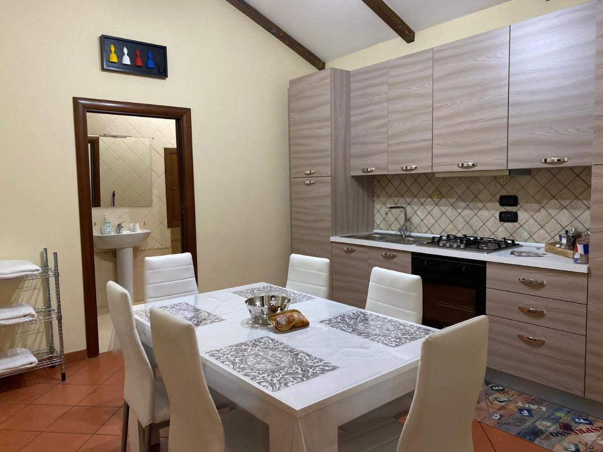 Home In Love: Vicoletto Dei Presepi Неаполь Экстерьер фото